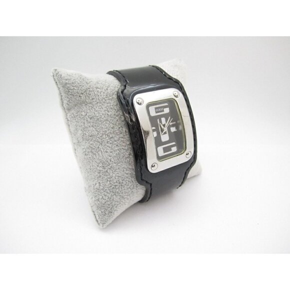Women Guess Quartz WR Analog 37mm Dial Causal Watch (G440) main image 9